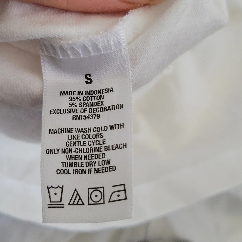 Plain Aeropostale polos - Picture 3 of 3